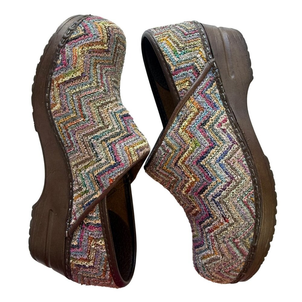 Sanita Womens Clogs Multicolor Knit Chevron Size 37 (US 6.5) Comfortable Slip-On - Picture 3 of 9